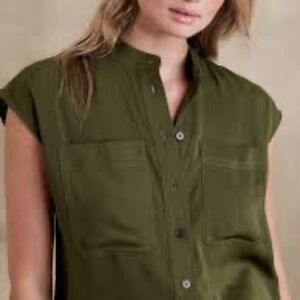 Banana Republic Olive 2 Pocket Shirt Size Medium